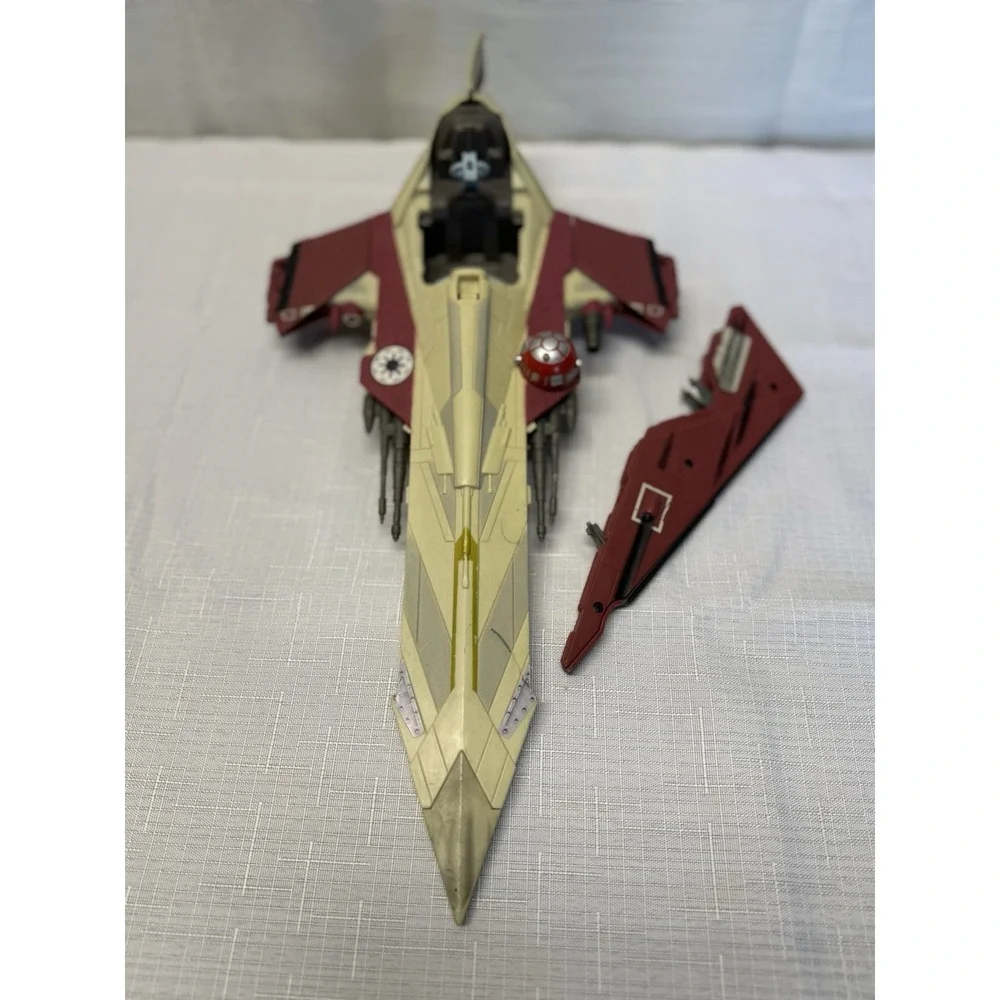 Hasbro Star Wars Obi-Wan Kenobi Jedi Starfighter Ship Vehicle 2004 3.75